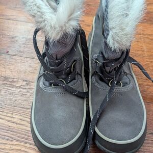 Sorel Women's Charcoal Winter Boots